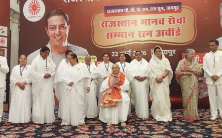 Bollywood Actor Vindu Dara Singh Graces Rajasthan Manav Seva Ratna Award Ceremony